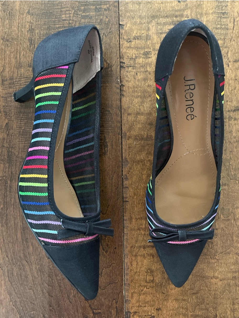 J. Renee black & rainbow striped kitten heels with pointed toes and bows Sz. 8